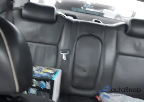 2006 Lincoln Town Car Signature Limited z USA, uszkodzony, nr VIN 1LNHM82V86Y637335